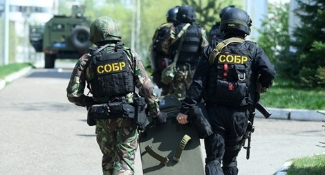 Cựu cảnh sát Nga rút súng bắn bị thương bé gái 9 tuổi