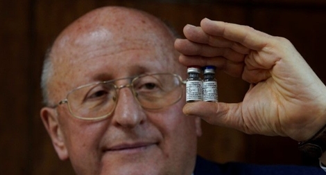 Nga hé lộ mẫu vaccine COVID-19 xịt mũi cho trẻ em