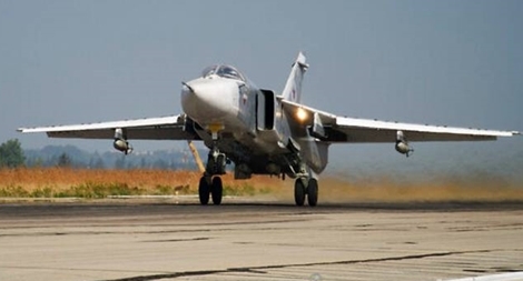 Cường kích Su-24 Nga bị tố "phá đám" họp báo của Thủ tướng Tây Ban Nha