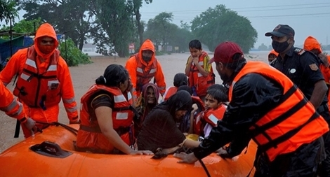 (NÓNG TUẦN QUA) Bão lũ, dịch bệnh càn quét châu Á