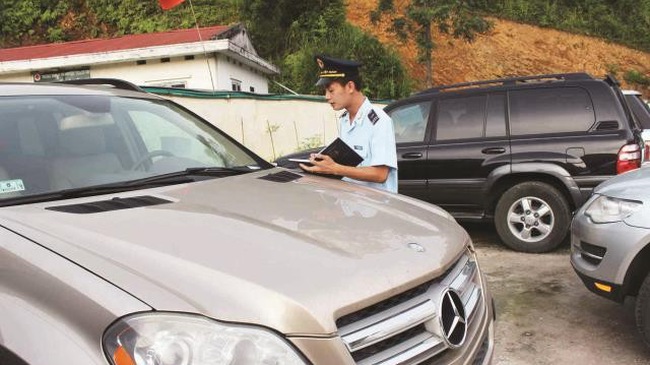Tăng cường quản lý xe ô tô nhập khẩu theo diện quà biếu