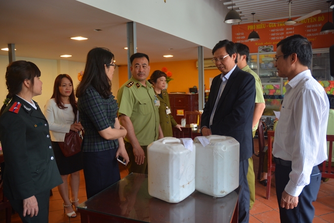 Kết luận ban đầu về 2 cơ sở chế rượu "siêu rẻ" tại Hưng Yên