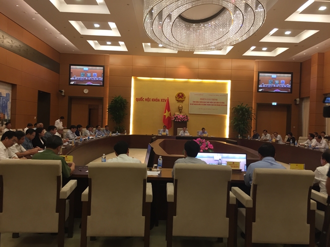 Vì sao giải ngân đầu tư công chậm?