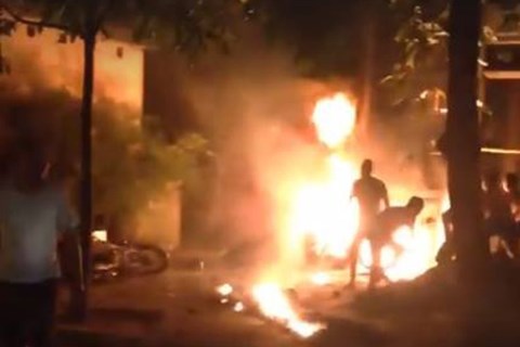 Tin thêm về vụ nam thanh niên tự thiêu trước cửa nhà