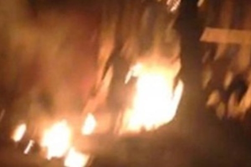  Người vợ bị chồng châm lửa đốt đã tử vong